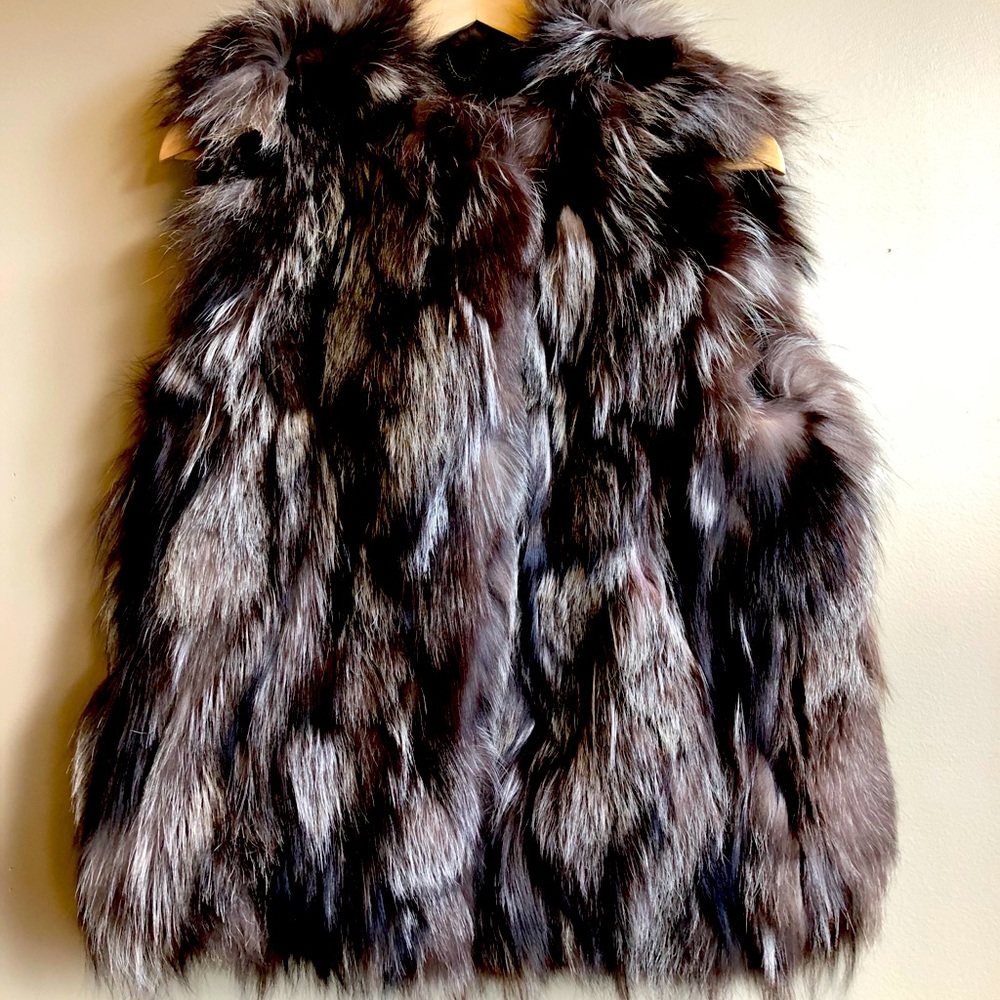 100% real fur vest by Vera Pellicia